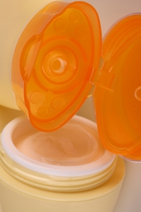 Golden-Moisturizer-200-ml